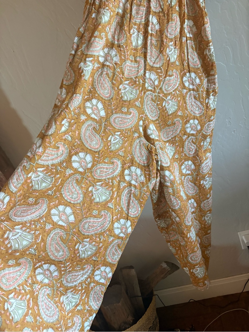NWT world market Casual Floral V-Neck Jumpsuit in Mustard - Picture 5 of 9